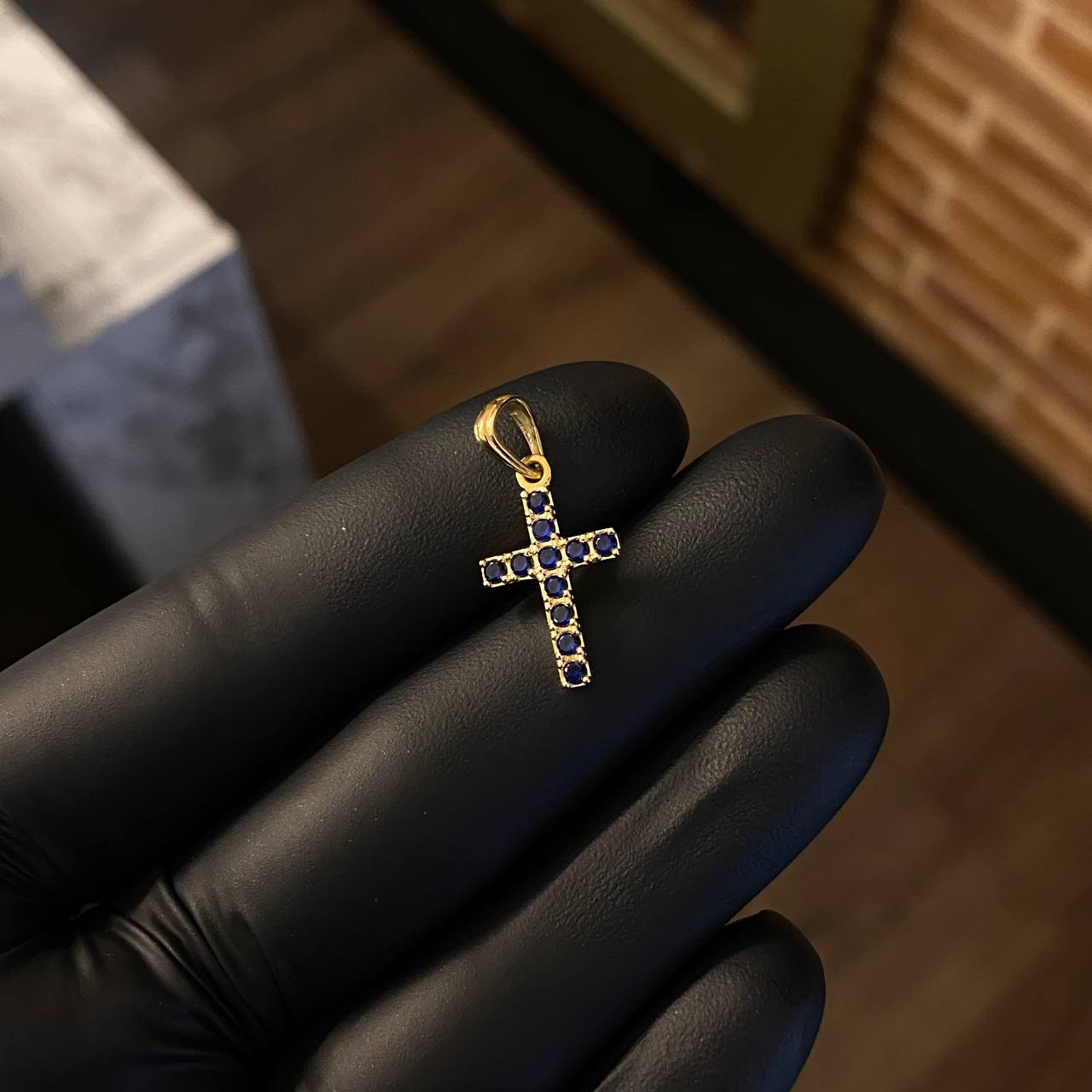 Dije Cruz 1.45gr / 2.3cm Circones Azules Oro Amarillo