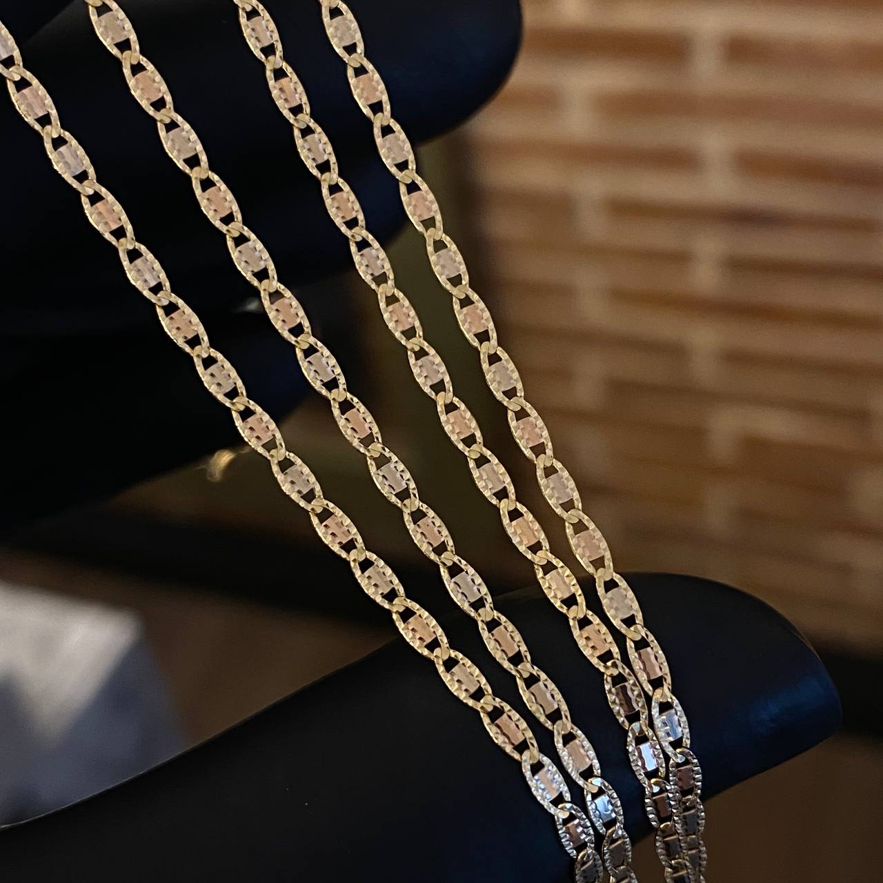 Cadena Plana 3.75gr / 50cm / 2mm Diamantada Tres Oros +3