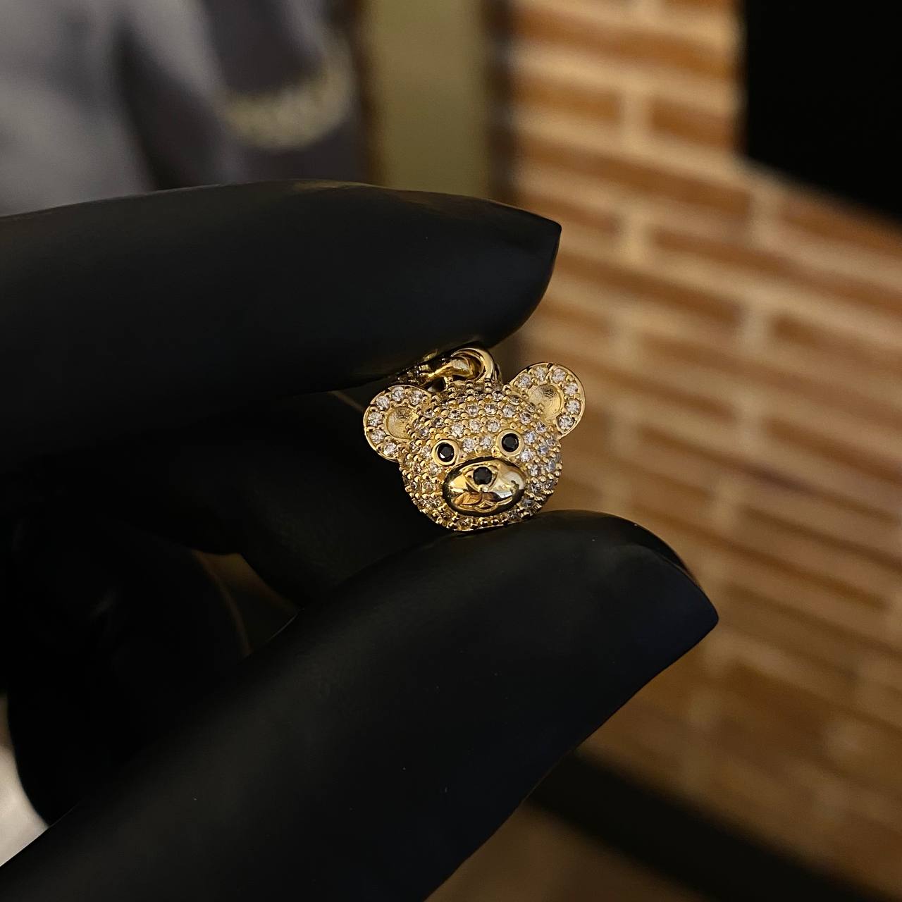 Dije Oso Cabeza 2.6gr / 2cm Circones Blancos Negros Oro Amarillo