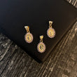 Dije Virgen Milagrosa 0.6gr / 1.5cm Circones Lilas Oro Amarillo