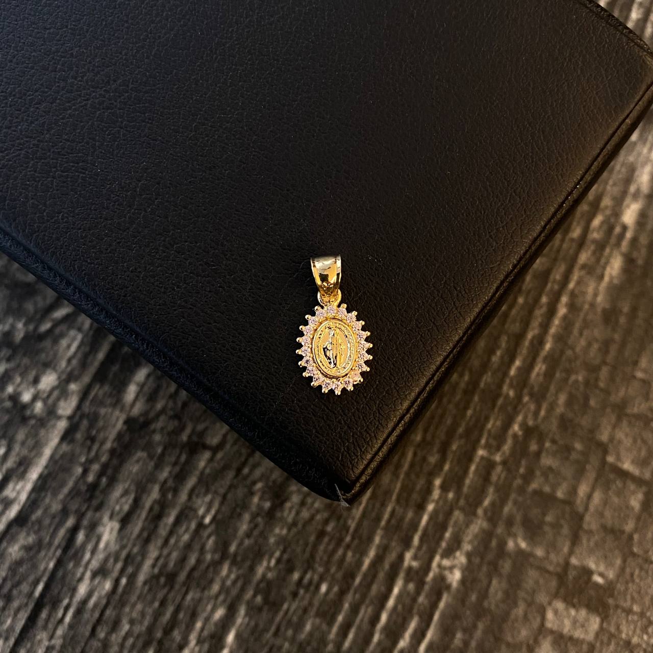 Dije Virgen Milagrosa 0.6gr / 1.5cm Circones Rosa Oro Amarillo