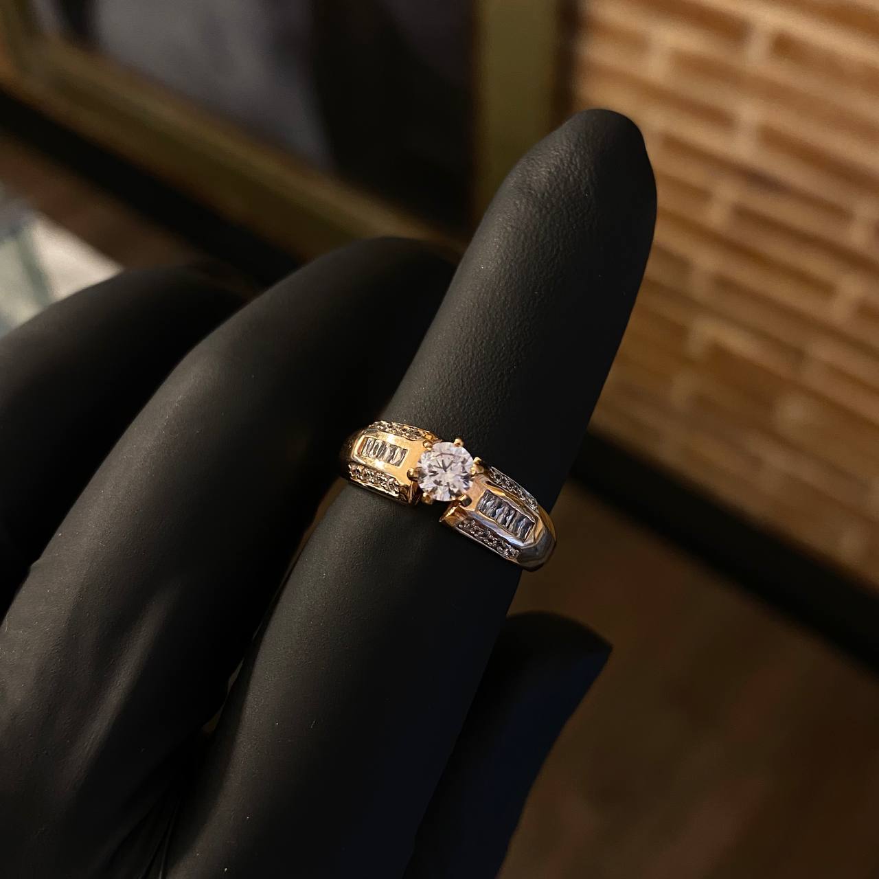 Solitario 2.95gr T6 1/4 Anillo Circones Blancos Oro Rosa