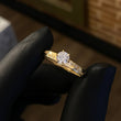 Solitario 2gr T8 1/4 Anillo Circones Blancos Oro Amarillo