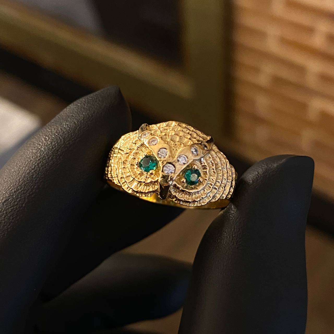 Anillo Buho  5.9gr T9 1/2 Texturizado Circones Blancos  Verdes Oro Amarillo