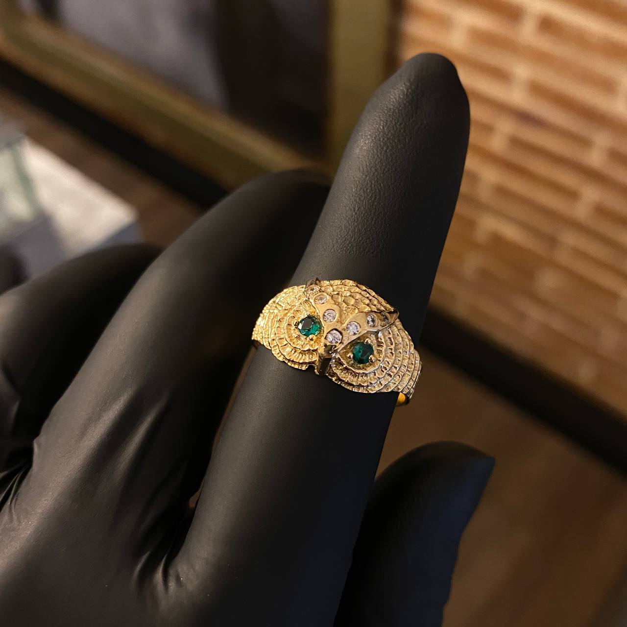 Anillo Buho  5.9gr T9 1/2 Texturizado Circones Blancos  Verdes Oro Amarillo