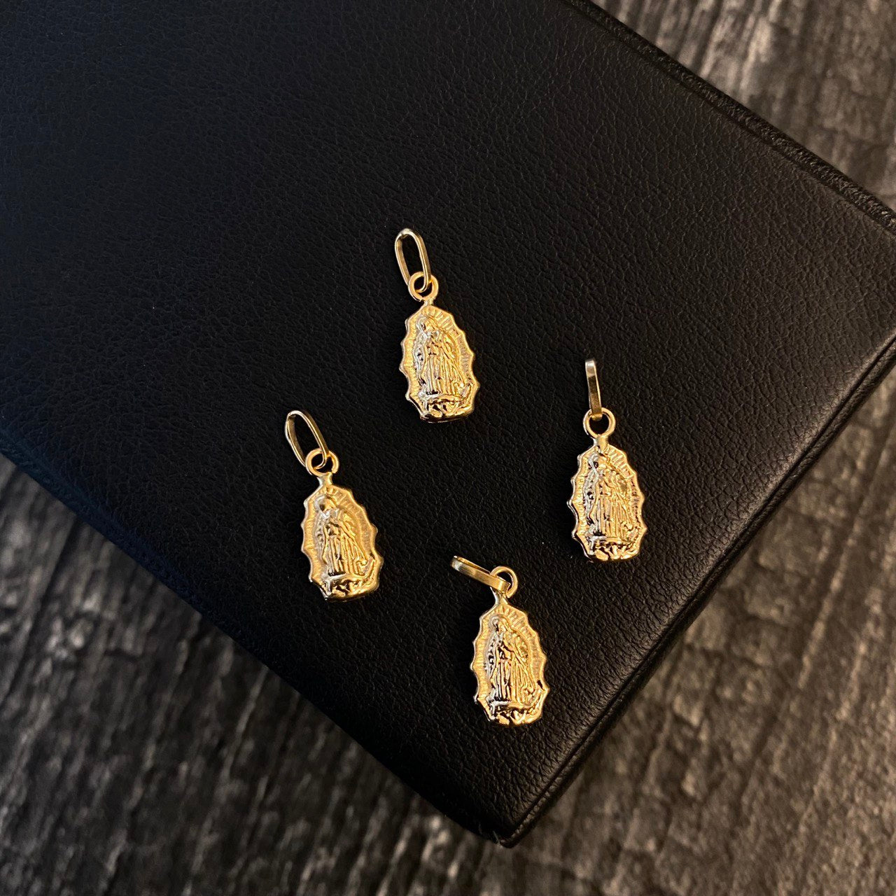 Dije Virgen de Guadalupe 0.35gr / 1.7cm Silueta Oro Amarillo