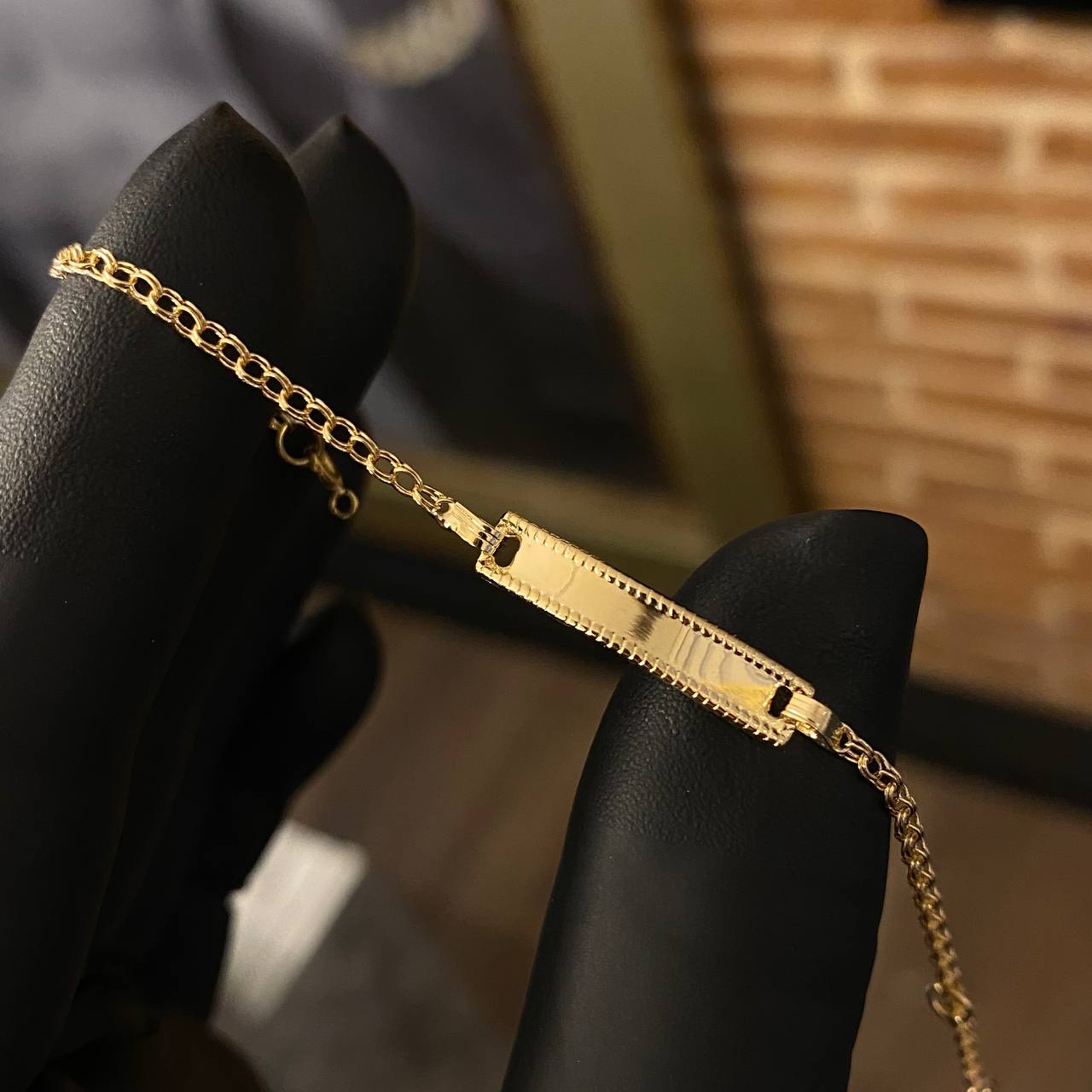 Pulso Aro Seguido 1.25gr / 13.5-15.5cm Placa Bebe Rectángulo Diamantado Oro Amarillo