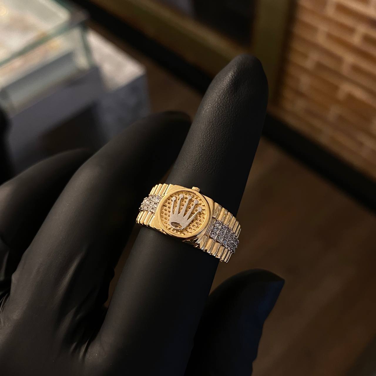 Anillo RX Corona 5.6gr T9 1/2 Circones Blancos Dos Oros Blanco Amarillo