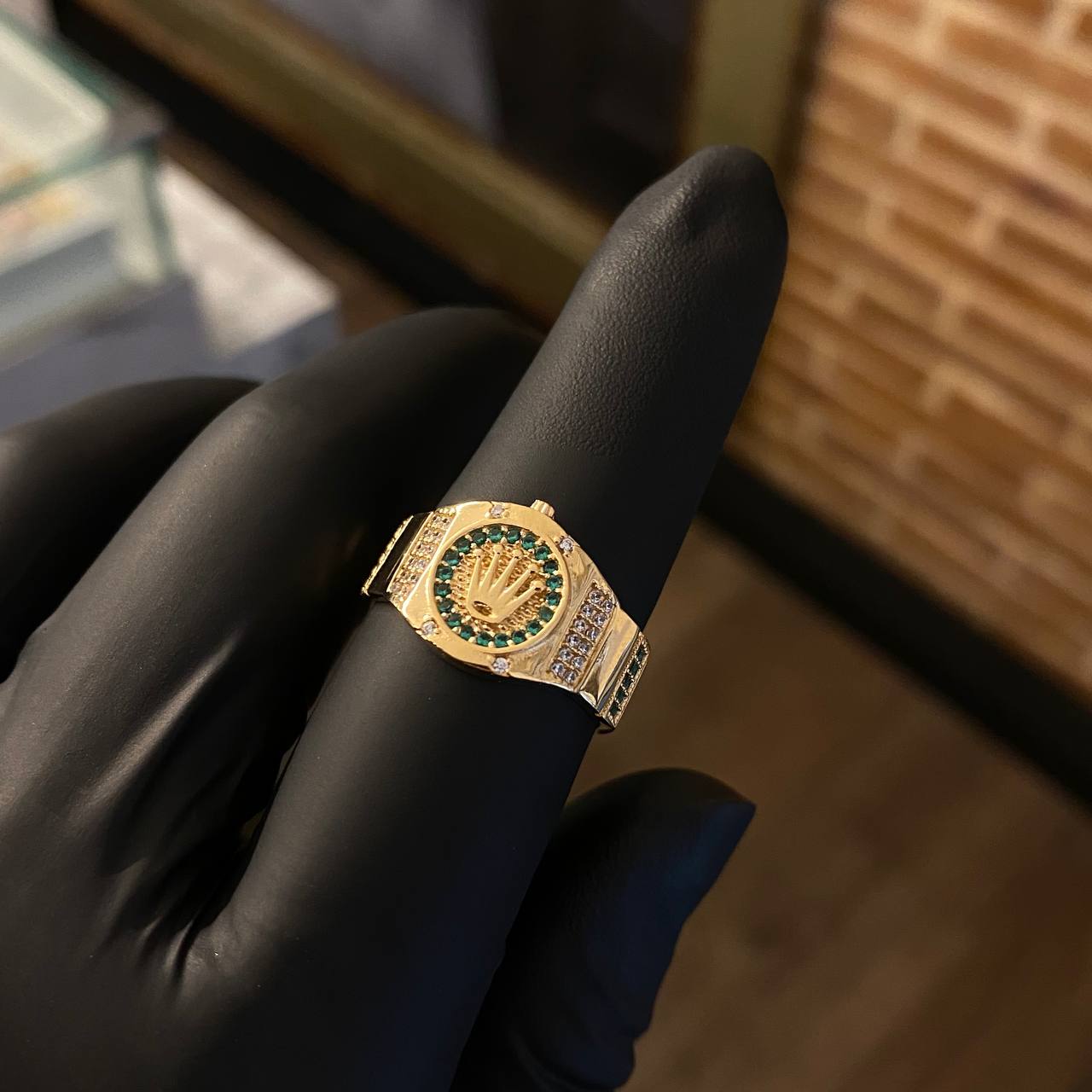 Anillo RX Corona 5.05gr T8 1/2 Circones Blancos Verdes Oro Amarillo