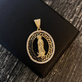 Dije Virgen de Guadalupe Tribal 7.8gr / 4.3cm Circones Blancos Oro Amarillo*