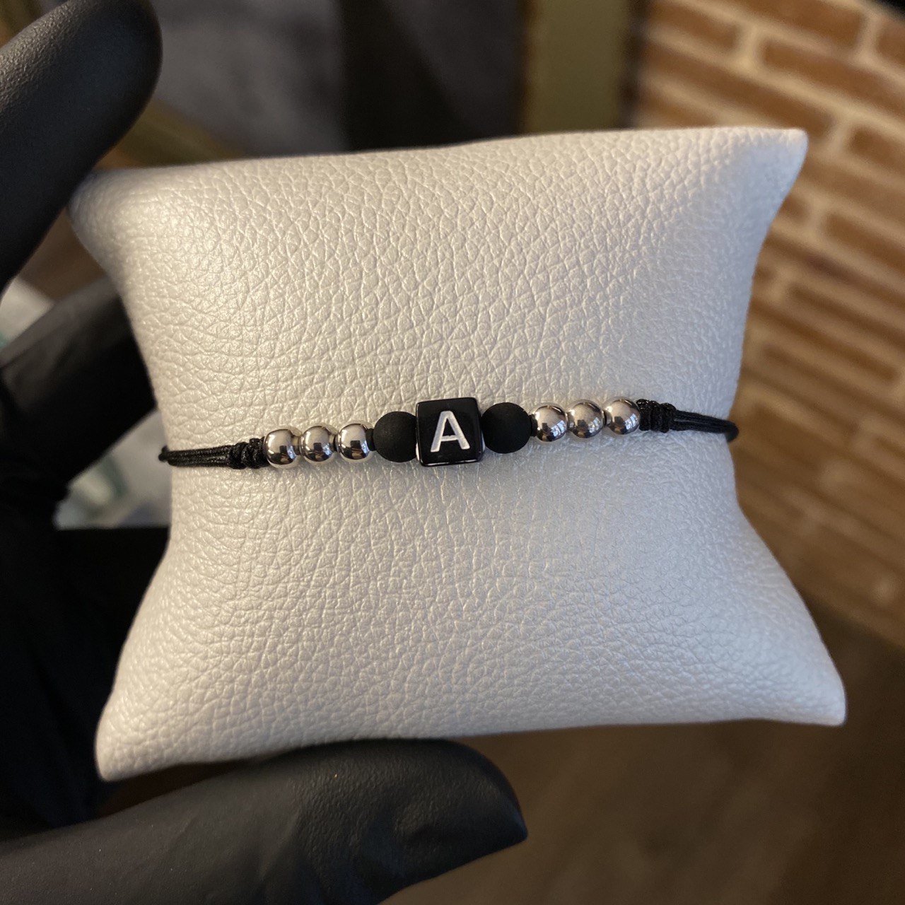 Pulsera Roja Letra A Doble Orion Bolas 4mm Lisas Oro Blanco*