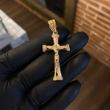 Dije Cristo Cruz 7.1gr / 5cm Circones Blancos Oro Amarillo