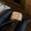 Anillo Sello Rayado 9.05gr / T9 1/2 Circones Blancos Tres Oros *