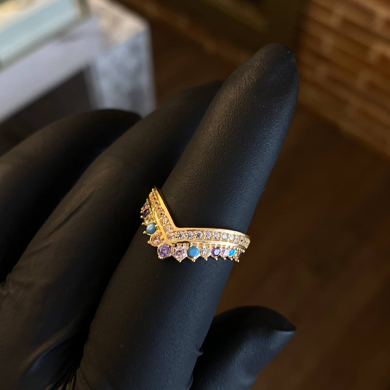 Anillo Tiara 2.95gr / T7 1/4 Circones Colores Oro Amarillo