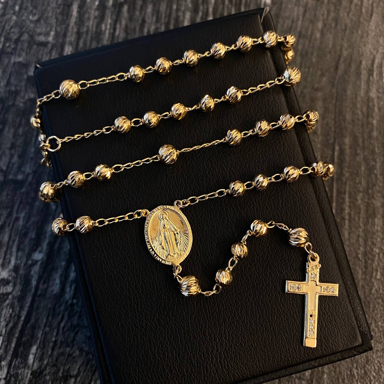 Rosario Virgen Milagrosa 12.9gr / 50cm Bola 4-5mm Diamantada Circones Blancos Oro Amarillo*