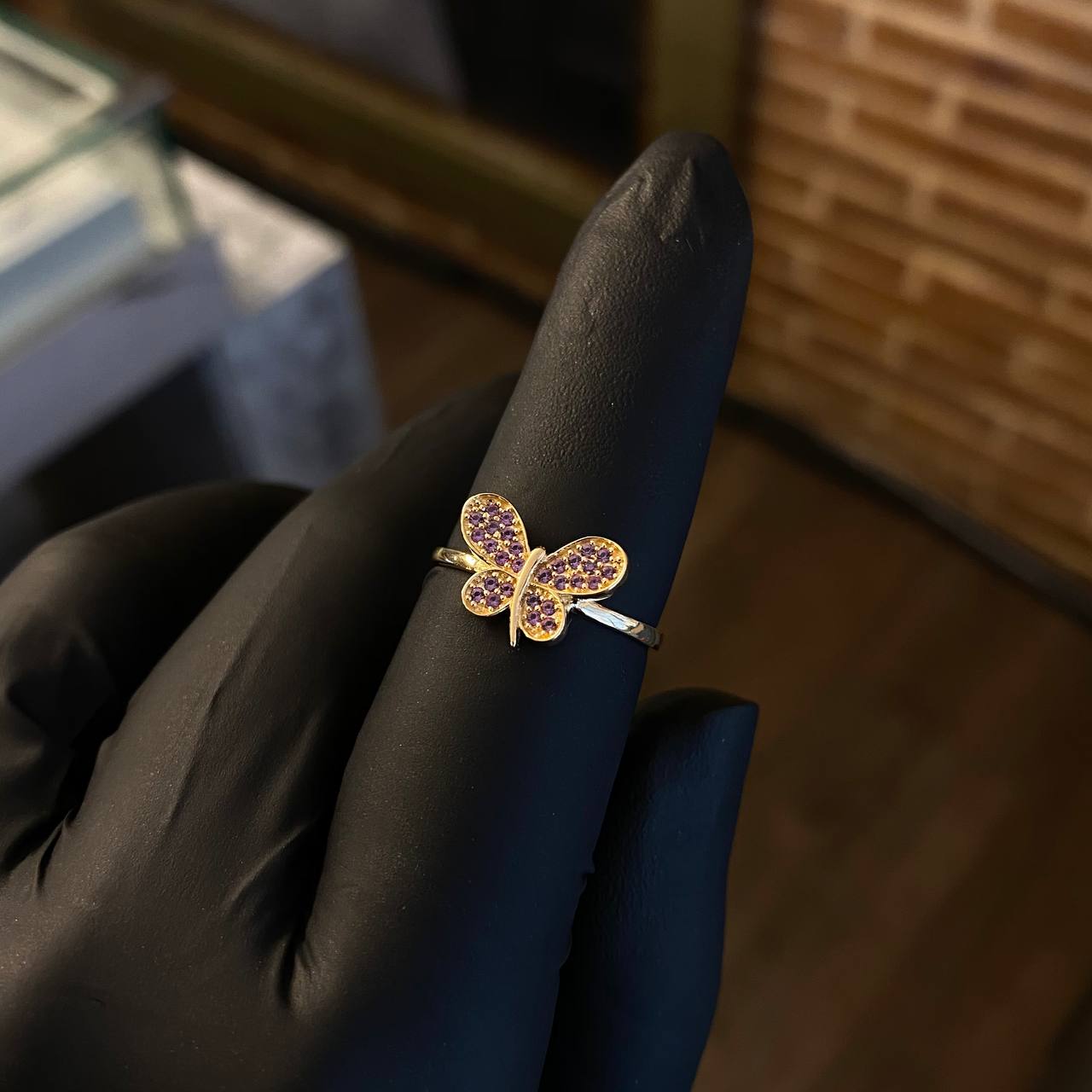 Anillo Mariposa Curva 2gr T7 1/4 Circones Purpuras Oro Amarillo