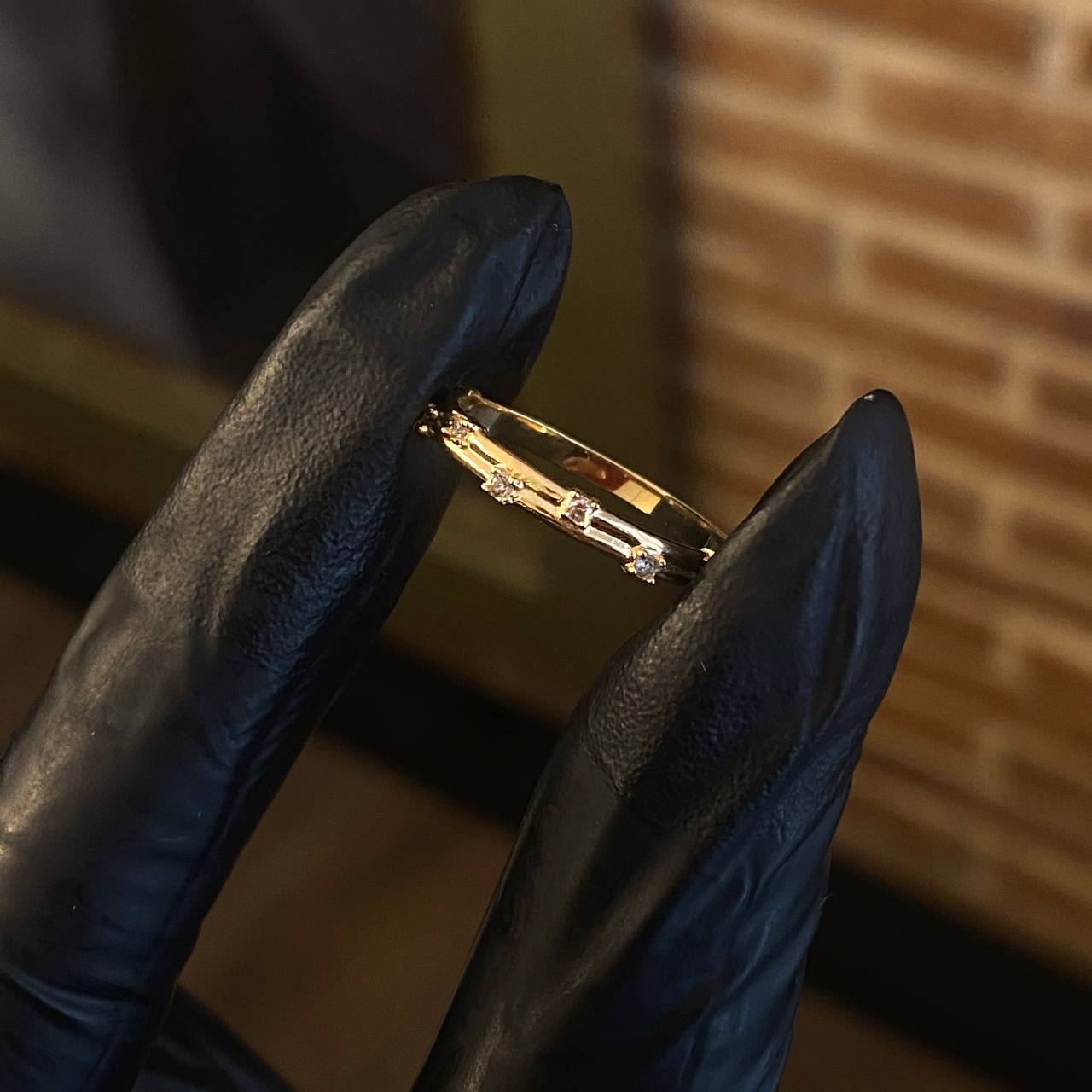 Anillo Corona De Espinas 1.5gr T7 Circones Blancos Oro Amarillo
