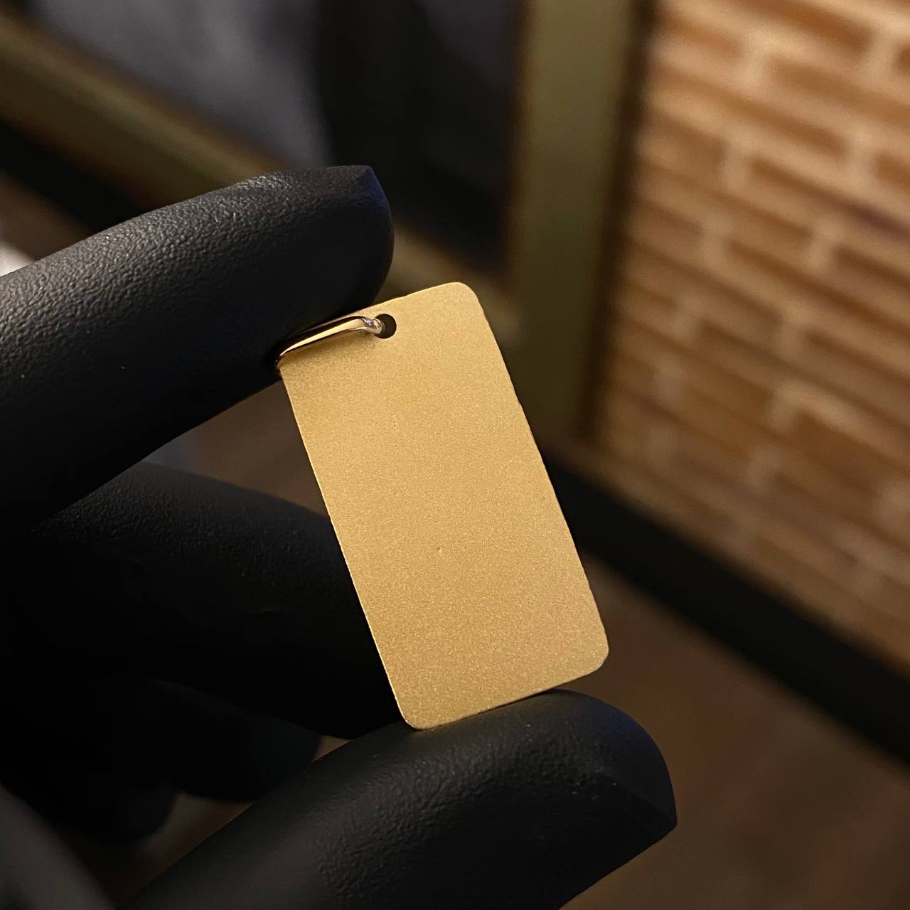 Dije Placa Rectangular Curva 2.7gr / 3.5cm (2.9cm*1.5cm) Liso Mate Oro Amarillo