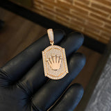 Dije Corona Marco RX 7.75gr / 4.3cm Rectangular Circones Blancos Oro Rosa
