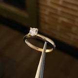 Solitario 1.9gr / T7 1/2 Anillo Circon Blanco Oro Amarillo