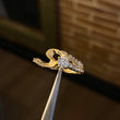 Solitario Vector 2.65gr / T7 1/2 Anillo Circones Blancos Oro Amarillo