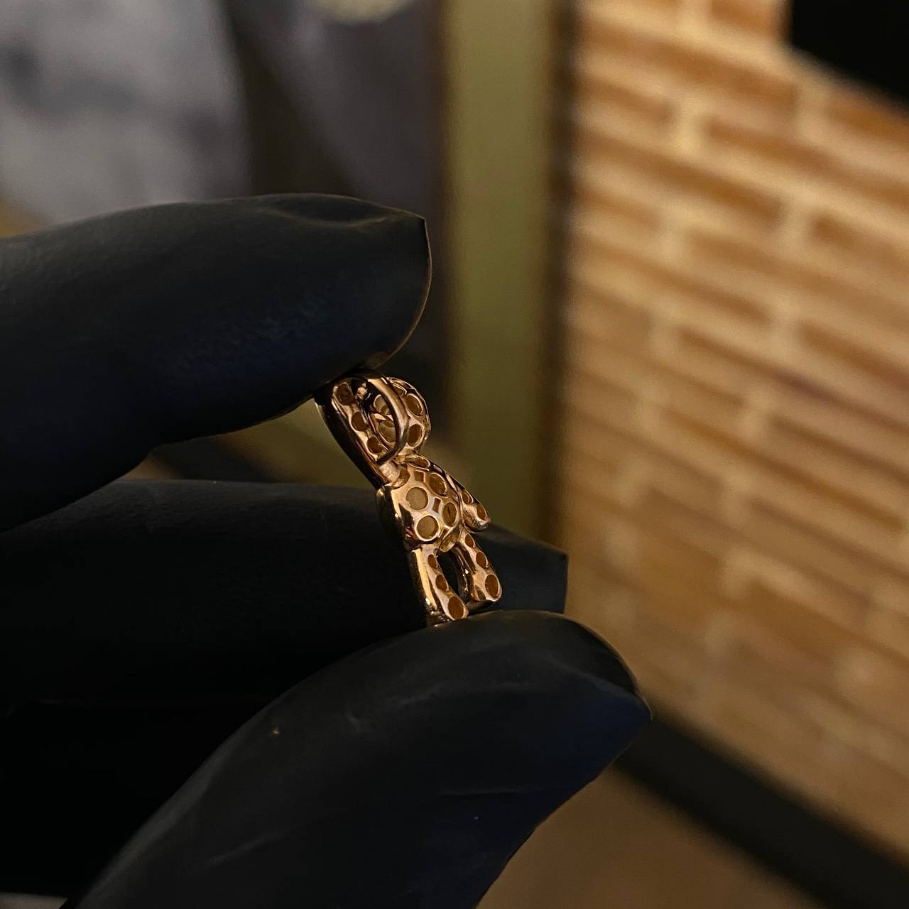 Dije Oso 1.9gr / 1.8cm Circones Blancos Oro Rosa
